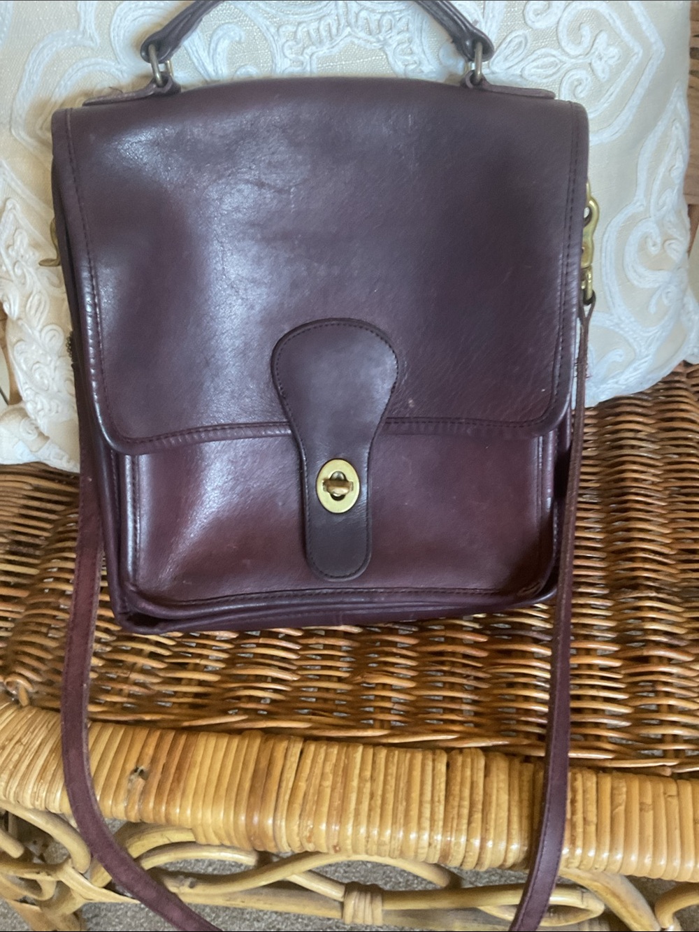 Vintage Coach Station Bag in Mahogany brown leather, style number 5130 - Picture 4 of 13